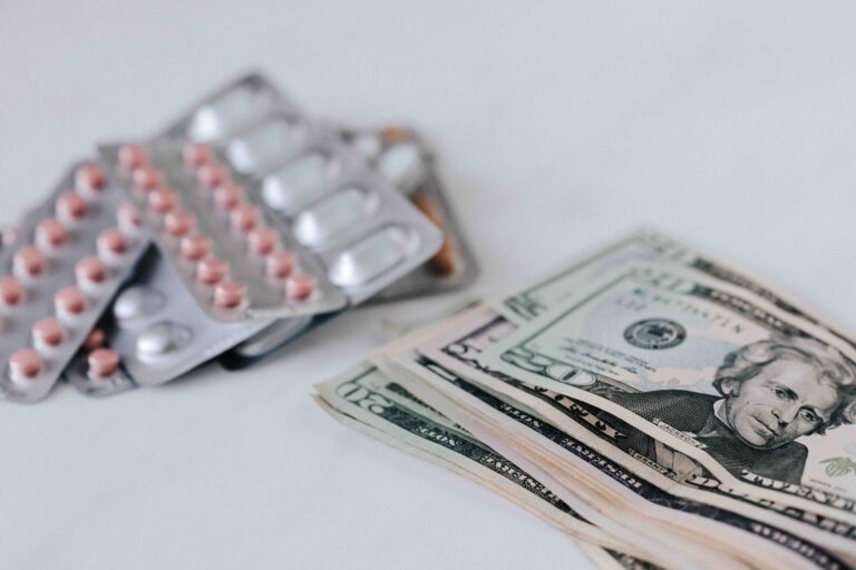 Prescription Price War Helps Consumers Save Money